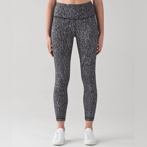 LULULEMON High Times Pant Leggings Luon Suited Jacquard Black White Size 4